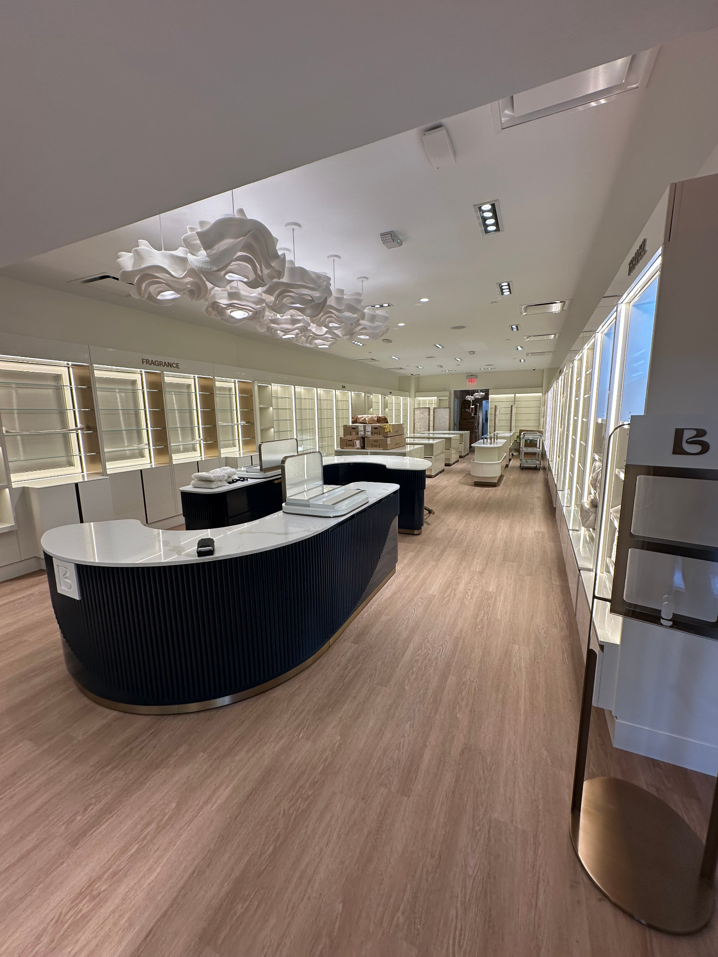 Blue Mercury retail build-out by On Target Contracting